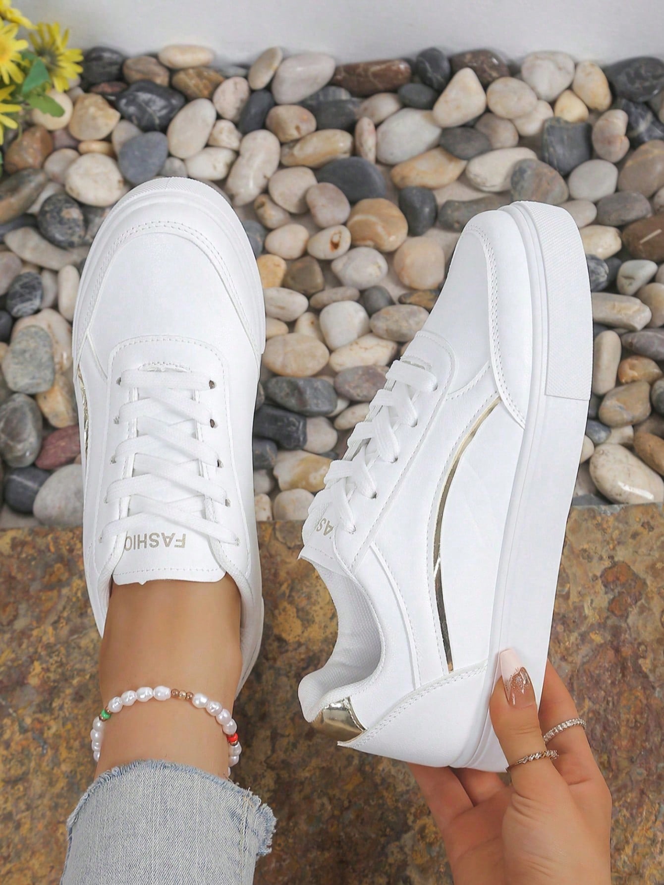Sneakers casual bianche da don - Running Gear Shoes recensione e prezzo