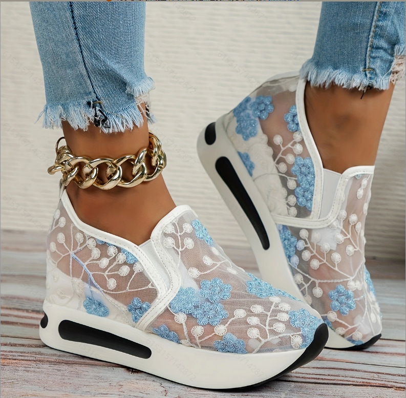 Scarpe basse in pizzo con plat - Running Gear Shoes recensione e prezzo